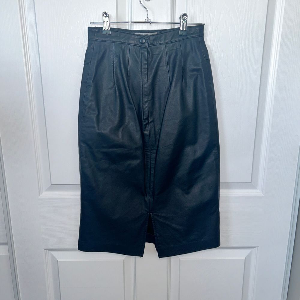 Northside Fashions Geniune Leather Vintage Black Skirt‎ Size 0 Midi